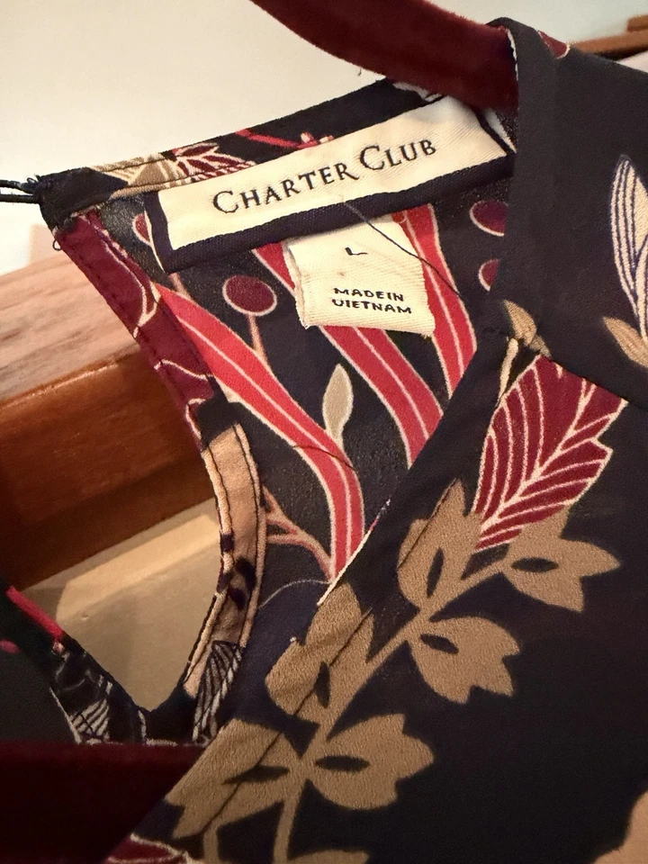 Mujer Floral, Manga Tulipán con Parte Inferior Flutter Foto 3 de 3