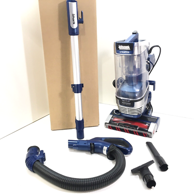 Shark Stratos AZ3002 DuoClean Lift-Away Upright Vacuum USED