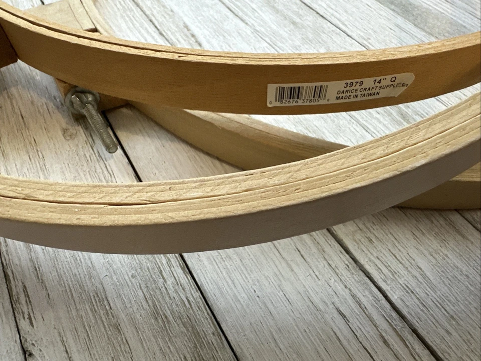 LOT OF 3 LARGE WOODEN EMBROIDERY HOOPS 14" WIDE 3/4" THICK, NEEDLE CRAFTS - Image 4 of 4