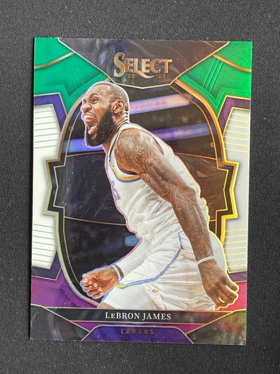 Lebron James 2022-23 Panini Select Concourse Green White Purple Prizm #26