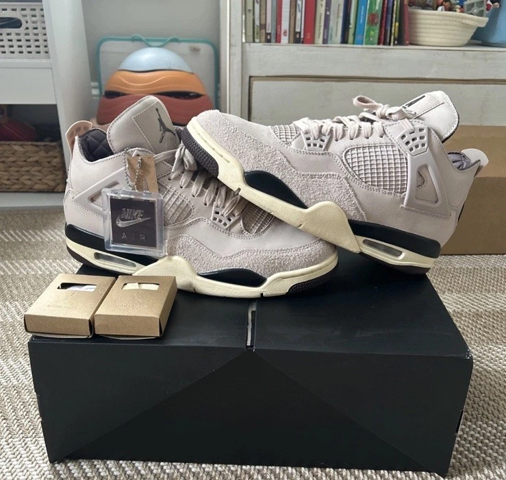 Preços baixos em A Ma Maniére x Air Jordan 4 Retro While You Were