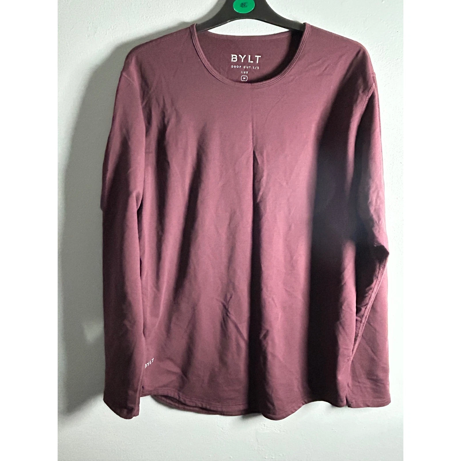 BYLT Drop Cut LS Lux Shirt Mens Medium Burgundy Maroon Long Sleeve Curved Hem