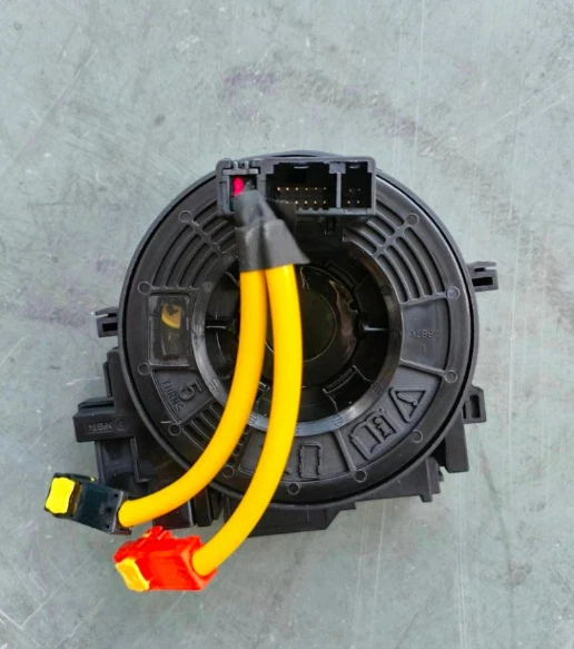 Carrete de cable espiral SRS para resorte de reloj Toyota Corolla 2014 2015 2016 2017 2018 Foto 3 de 4