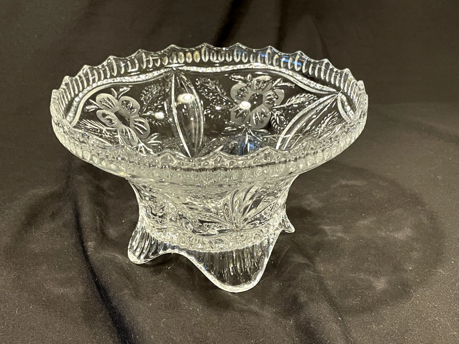 Vintage 1970s ZAJECAR Yugoslavia Crystal Bowl with Floral Footings