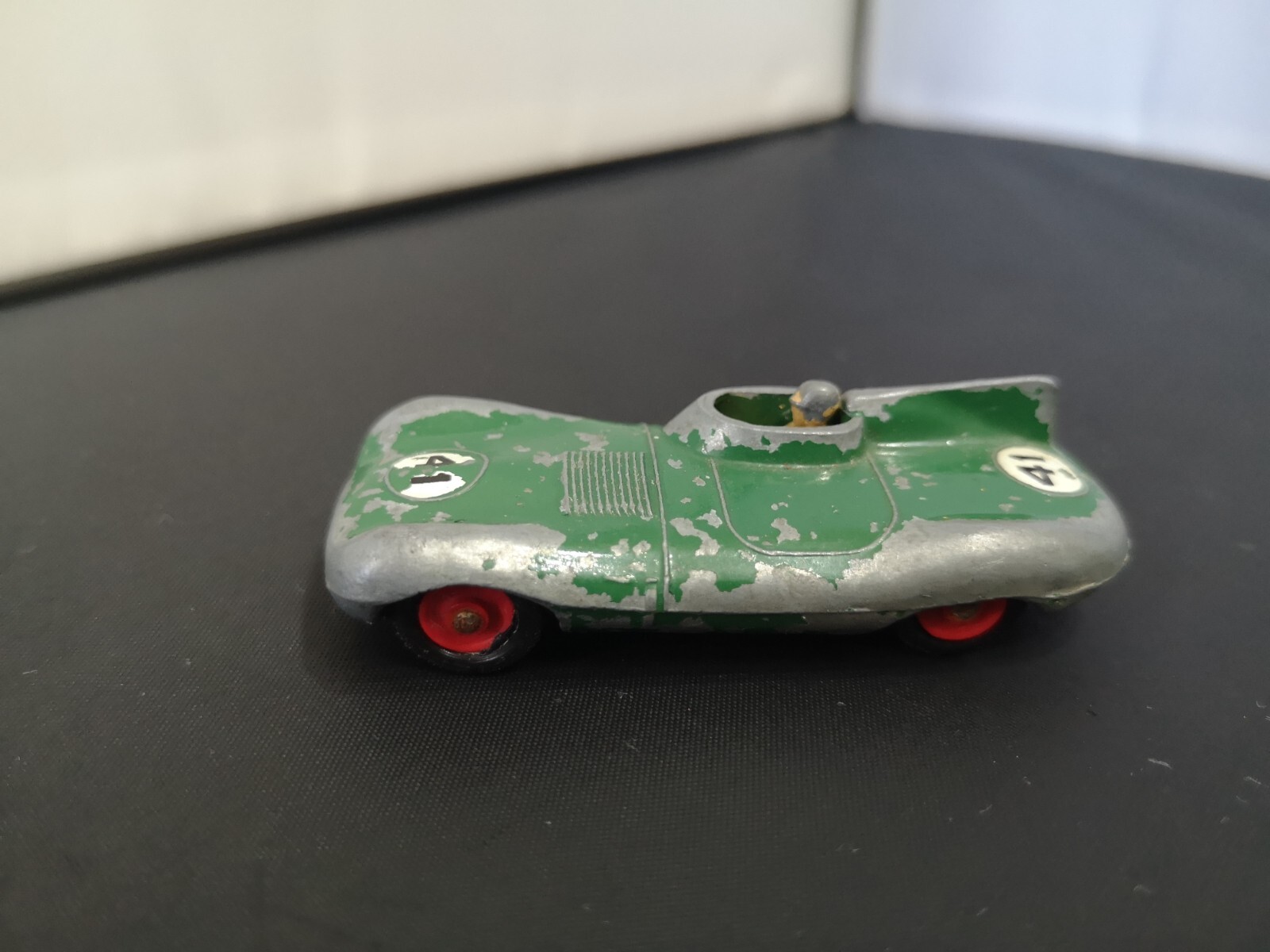Matchbox 41b, Jaguar (D) Type - Free Price Guide & Review