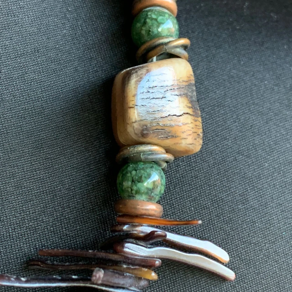Collar de piedra gruesa de cuarzo verde marrón con barra de cuentas de latón boho 27,5" Foto 4 de 4