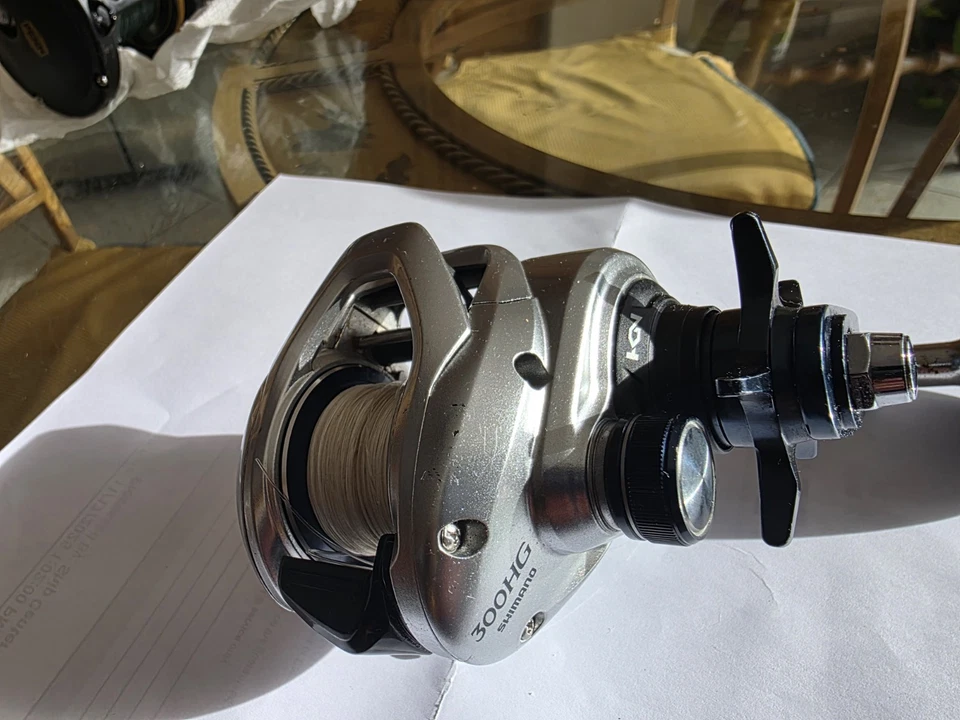 Shimano TRX300AHG Tranx 300a HG Right Hand Baitcasting Fishing Reel - Image 4 of 4