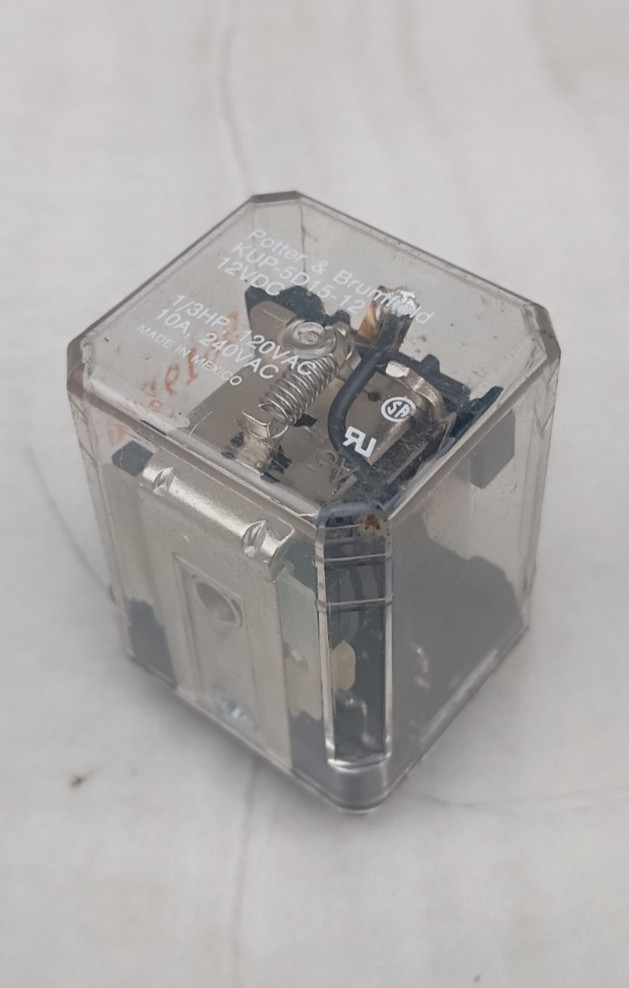 Cleveland KE50753-7 , SPDT, 12 VDC, 10 Amp 3 Pole Relay