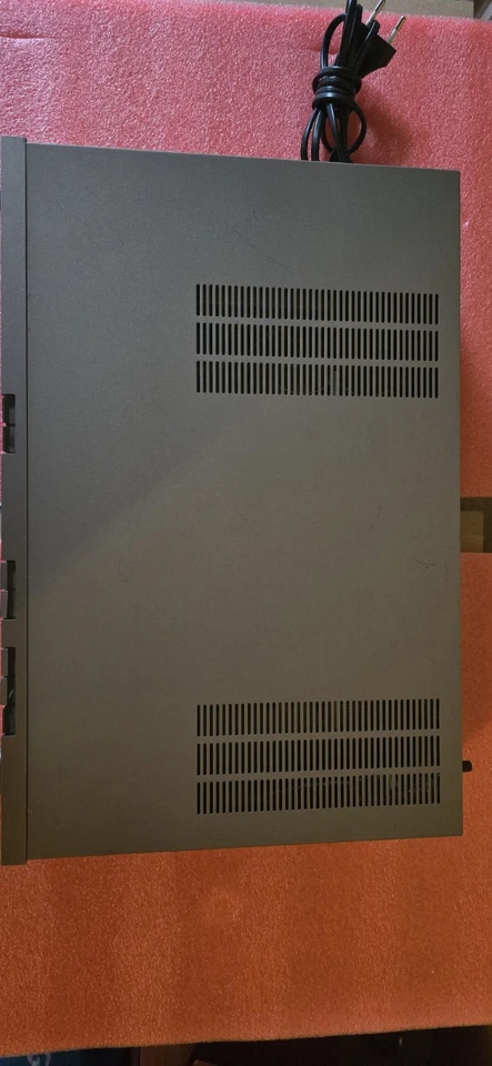 Akai AM-U310 Amplificatore Integrato - Immagine 2 di 3