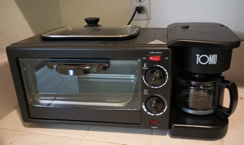 Tomo 3-in-1 Electric Breakfast Station Coffeemaker, Griddle, Toaster, Oven
