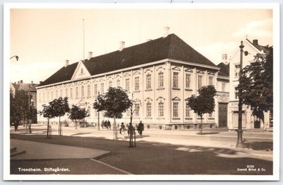 Vintage Trondheim Stiftsgården Norway Postcard by Enerett Mittet & Co