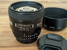 Nikon Nikkor AF 85mm f/1.8D Teleobjektiv - Sc...