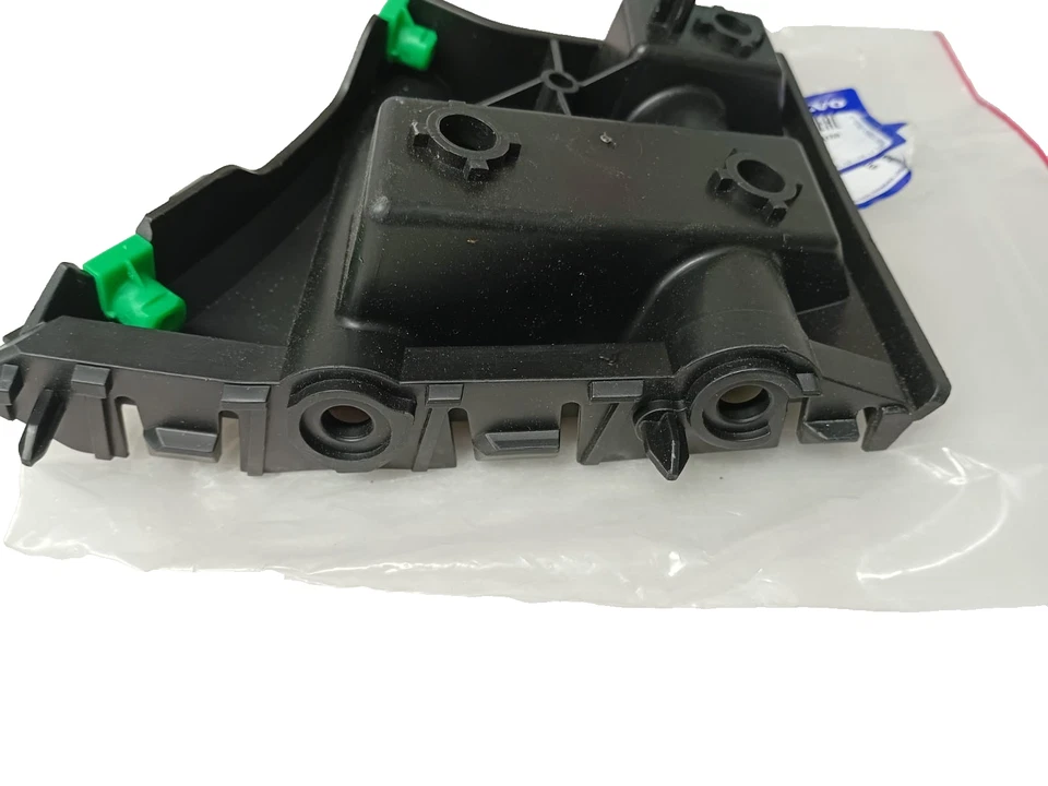 Soporte de montaje de parachoques delantero lado derecho Volvo V40 2012–en OEM 31425111, 31425109 Foto 4 de 4