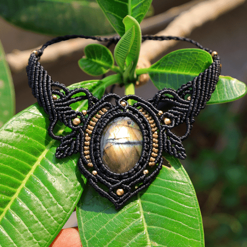 Collana Cristallo Girocollo Micro Macramè Labradorite Naturale Flash Dorato Fatta a Mano - Foto 9 di 10