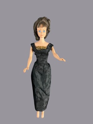 Vtg 1962 Midge Doll Blue Eyes Black Sheath Dress Dark Brown Hair Barbie Friend