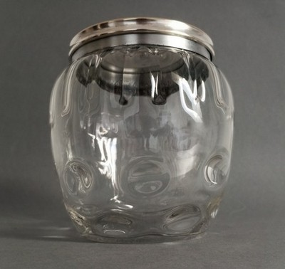 Koloman Moser jugendstil 'meteor' glass box with lid for Bakalowits Söhne 1900