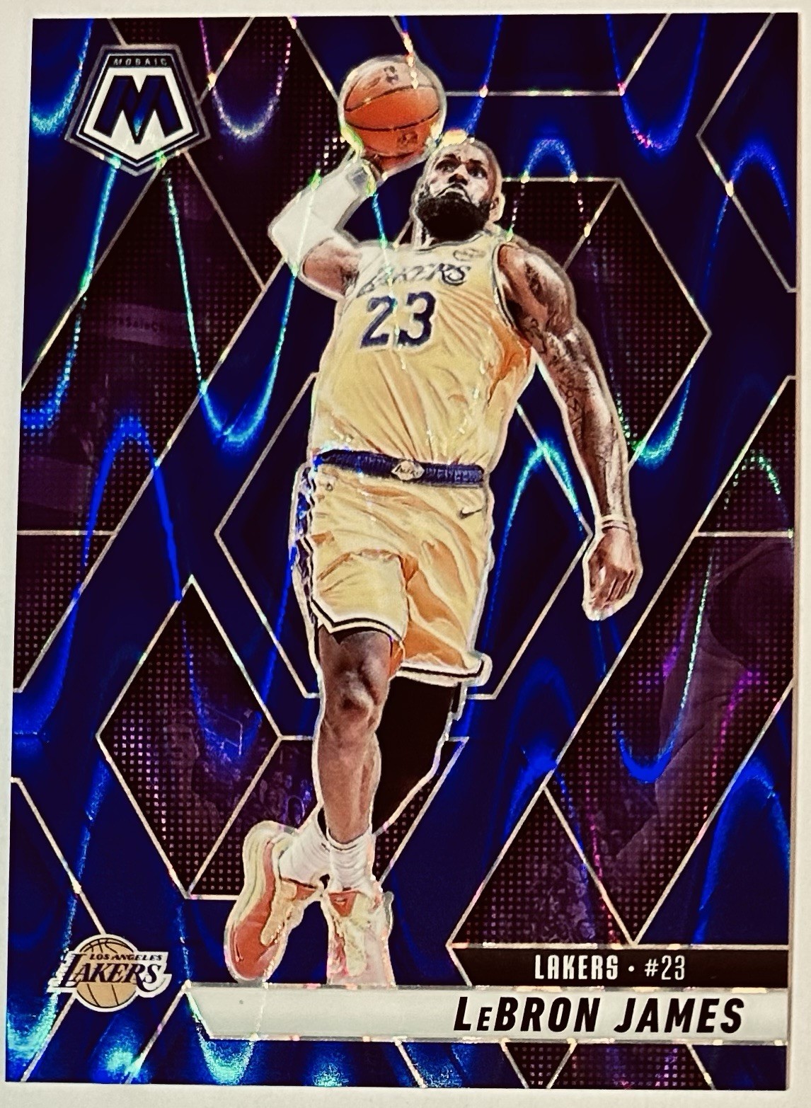 2024-25 Panini Mosaic - LeBron James #180 Seismic Blue Mosaic Prizm /149