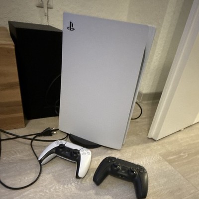 Sony PlayStation 5 Heimkonsole 825 GB Weiß inkl. 2 Controller Konsole Digital