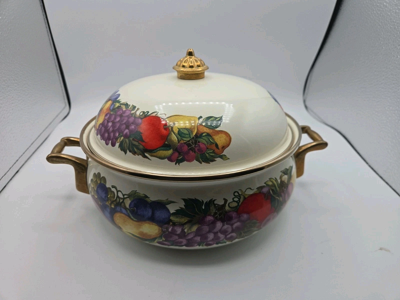 VTG Tabletop CORNUCOPIA Enamel on Steel 2 Qt Dutch Oven w/ Lid, Fruit, 8"