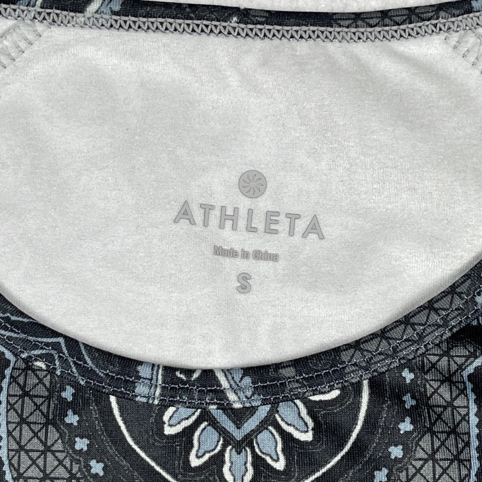 athleta paisley sierra nevada gym yoga workout shirt