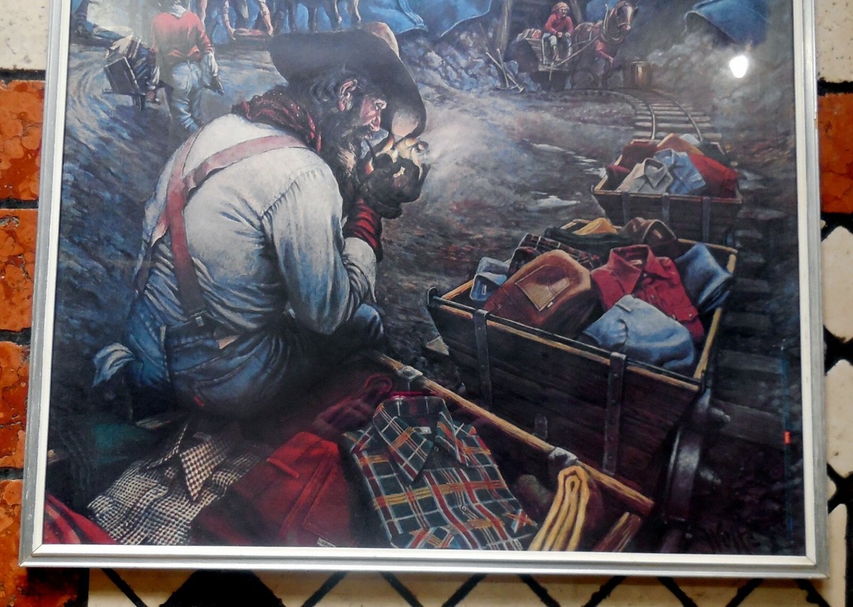 VINTAGE LARGE 23x29