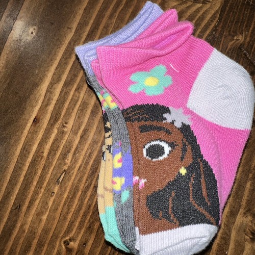 Disney Encanto Girls 5 Pairs No Show Socks - Shoe Size 4-7 Multicolor - Picture 6 of 10
