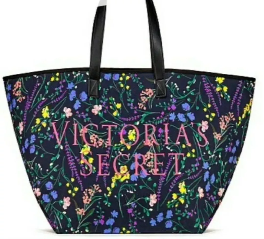 Victoria secret outlet weekender bag 2019