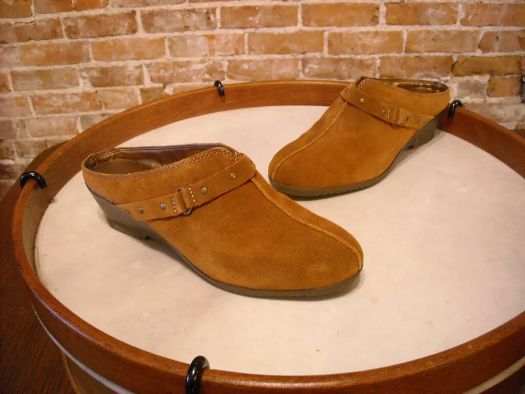 Sporto Catherine Chestnut Brown Suede Studded Strap Mule Clog 10 NEW