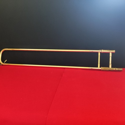 Getzen 4047DS Custom Reserve Trombone - Picture 7 of 10