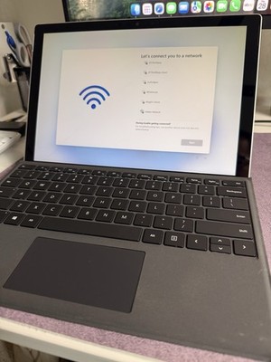 Microsoft Surface Pro 7+ - 7 Plus - Intel i7-1165G7 - 16GB RAM 256GB SSD - 1960