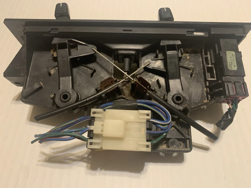 Nissan Pickup D21 1986-1993 calefacción aire acondicionado temperatura control climático Foto 4 de 4