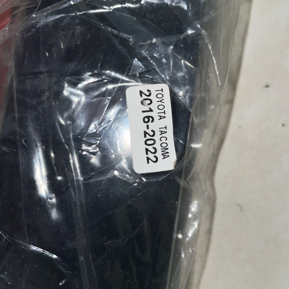 Deflectores de visera de ventana de 4 piezas para Toyota Tacoma 2016-2023 - diseño moderno Foto 2 de 3