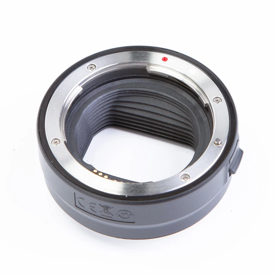 Cámara roja de cine digital KOMODO 6K - (55 horas) SKU#1953706 Foto 3 de 4