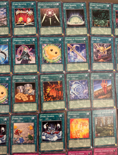YU-GI-OH Vintage Trading CARDS! 130 Card Lot! Mainly LTD and 1st Edition Cards! - Picture 3 of 19