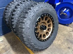 5 17x8 5 Method Mr305 Nv Wheels Rims 285 70r17 33 Mt Tires 5x5 5 Dodge Ram 1500 Ebay