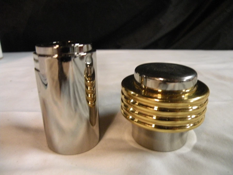 Borde desviador de 4 y 5 puertos Jado Foto 4 de 4