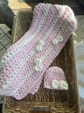 crocheted handmade baby afghans And Hat/ Fluffy Yarn/ Soft And Cozy