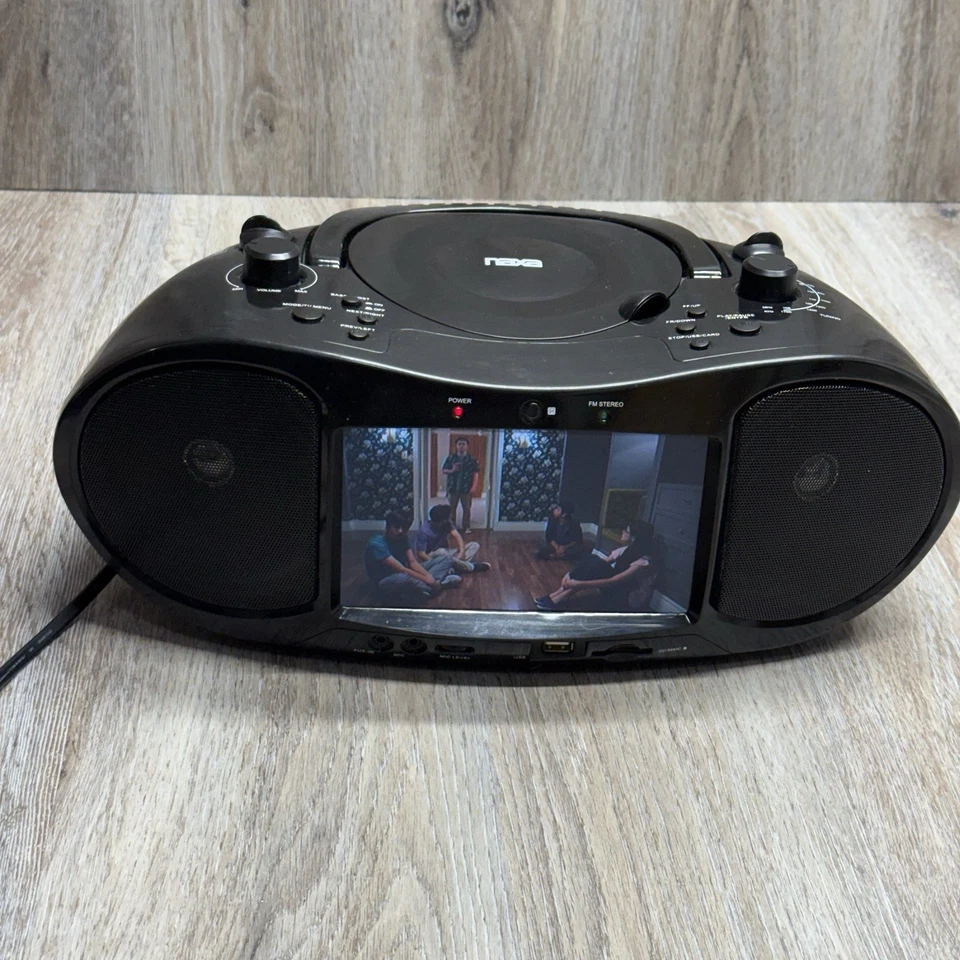 NAXA NDL-254 7” TV/DVD/CD/AM/FM Radio Bluetooth Boombox PROBADO-LEER POR FAVOR Foto 3 de 4