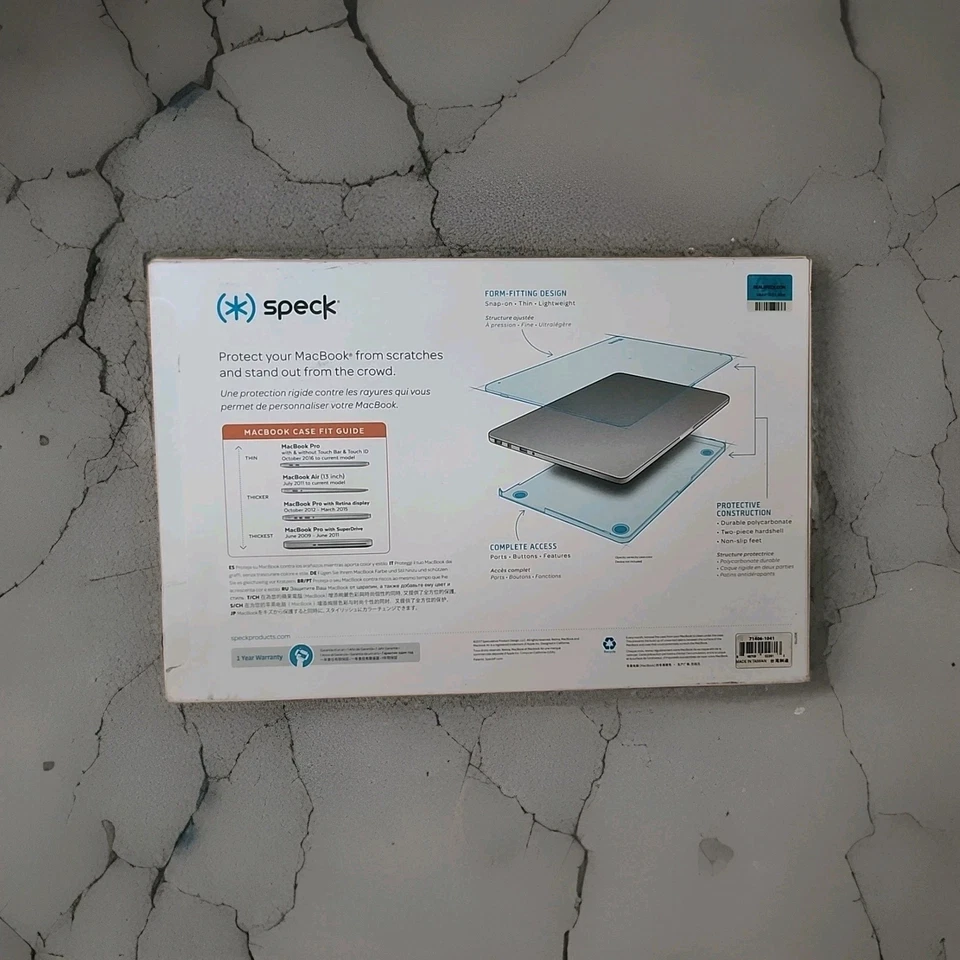 SPECK BLACK CASE FOR 12" APPLE MACBOOK - FITS MACBOOK 2017 AND OLDER open box - Image 3 of 3