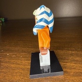 LEGO Star Wars - Ahsoka Tano (Padawan; Tube Top & Belt) -  (sw0192)