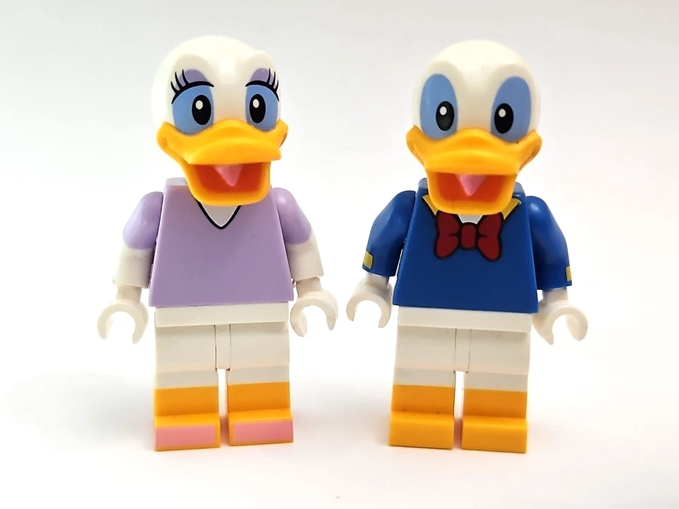 Lego Disney Minifigure Lot - Minnie Mouse Donald Duck Daisy Duck Pluto Chip - Image 2 of 4