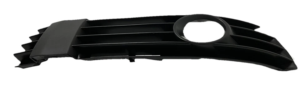 2001-2005 VOLKSWAGEN PASSAT Fog Light Trim FRONT RIGHT  VW1039105 OEM - Image 2 of 4