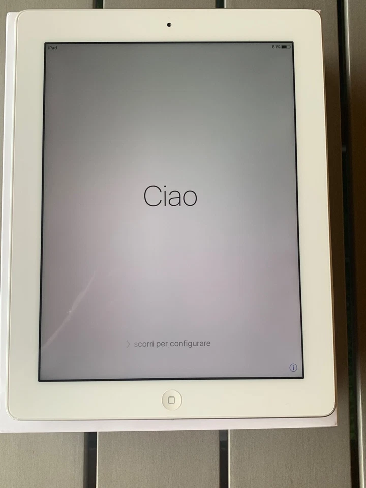 Apple iPad (3rd generation) · 32GB · Wi-Fi, foto 4 di 5
