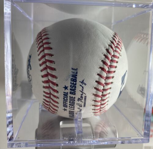 Steven Kwan Signed Autographed OML Baseball Cleveland Guardians ROMLB - Picture 3 of 4