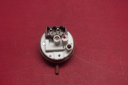Waschmaschine HOTPOINT WT960G Druckschalter