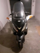 Vendo scooter Malaguti Madison 250 S.in ottimo stato. Da vedere!!
