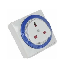 24 Hour Segment Square Timer Switch – White