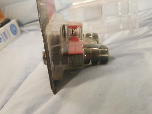 2001 Ertl 1/64 Case IH STX375 4WD Tractor Front Rear Triples Diecast #14011 NIP - Picture 3 of 4