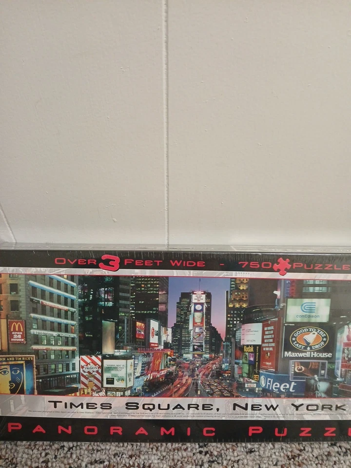 Panoramic Puzzle Times Square, New York (750 Piece) 3 Feet Wide NIB Sealed - Image 3 of 4