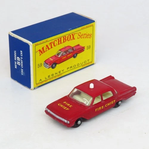 Matchbox - 59 Ford Fairlane Fire Chief's Car - Regular Wheels Boxed Lesney